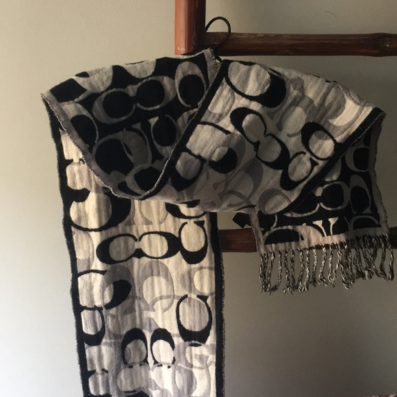 Coach scarf - Picture 1 of 3